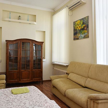 Apartamenty Po Ulice Borisoglebskaya 9 Киев Экстерьер фото